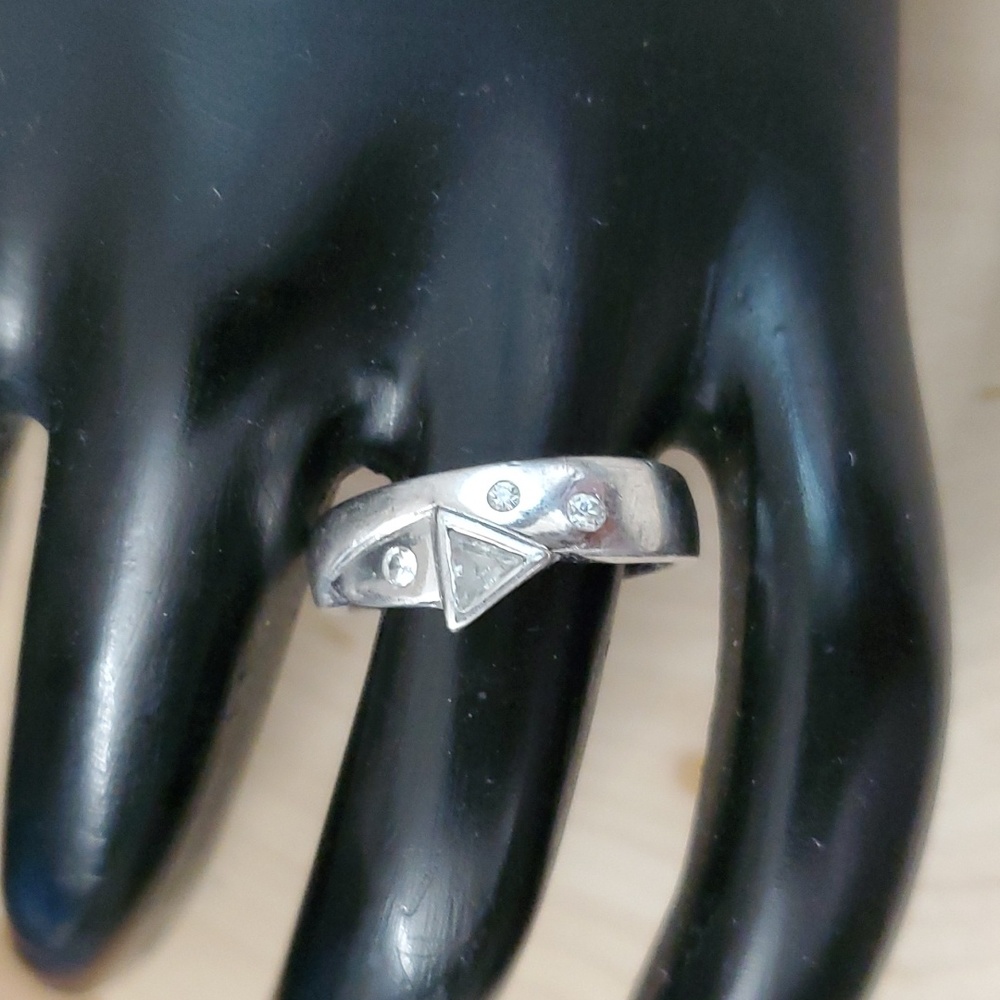 Sterling Silver 925 Diamond Simulant Ring – Modern Geometric Design